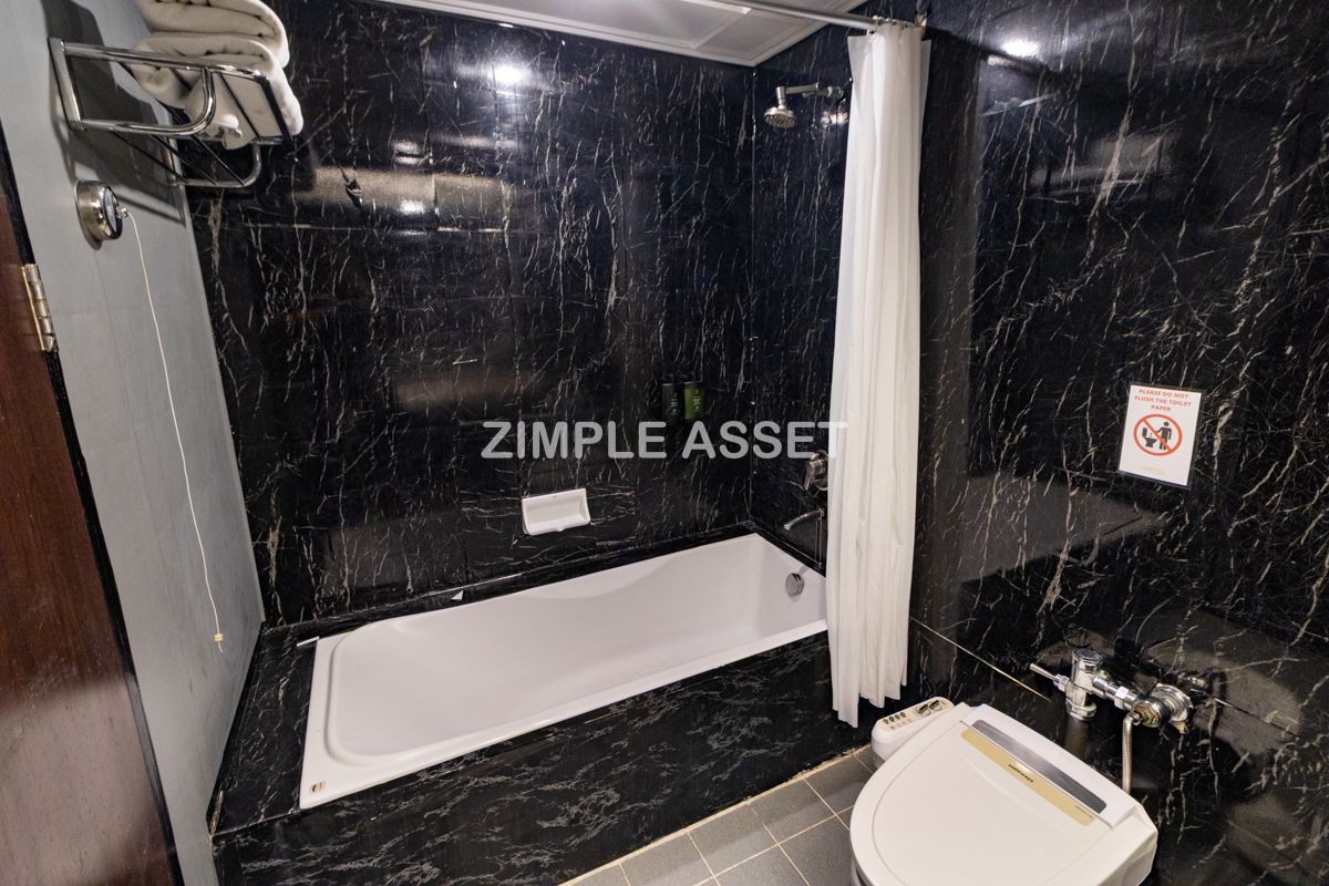 ให้เช่าสุขุมวิท อโศก ทองหล่อ : Line : @zimple_asset  โรงแรมบนถนนสุขุมวิท ติดEmsphere ให้บริการห้องพักในระดับ4ดาว พร้อมด้วยสิ่งอำนวยความสะดวกมากมาย ใกล้แหล่งช้อปปิ้งและใจกลางแหล่งธุรกิจของกรุงเทพ