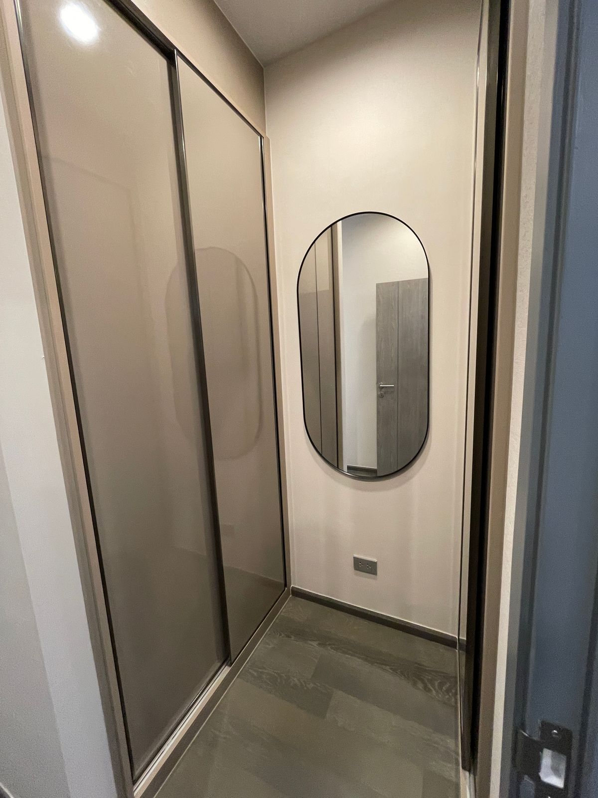 For SaleCondoKhlongtoei, Kluaynamthai : Luxury Luxury Condo for sale, Rama 4 Road, near MRT Khlong Toei 0 m. Condo Coco Park, Floor 12, Size 49.60 sq.m., 1 bedroom, 1 bathroom near the Chalerm Mahanakorn Expressway. With a 5 -star service from Dusit Hotel