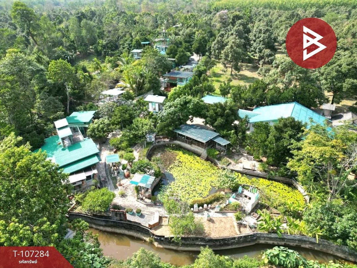 For SaleHouseChanthaburi : Large house for sale, 1 rai 2 ngan 74.0 square wah with fruit orchard, Khao Khitchakut Chanthaburi