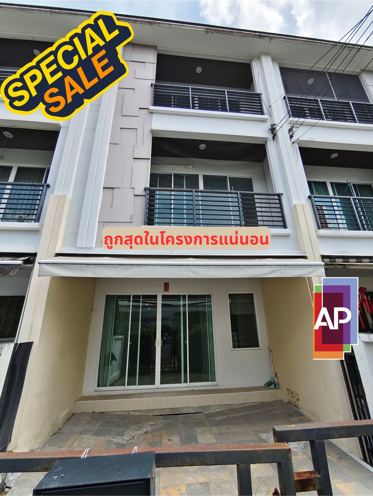For SaleTownhomePattanakan, Srinakarin : 3-story townhome for sale in the middle of S-SENSE Srinakarin 3 bedrooms near Seacon, Paradise, Yellow Line