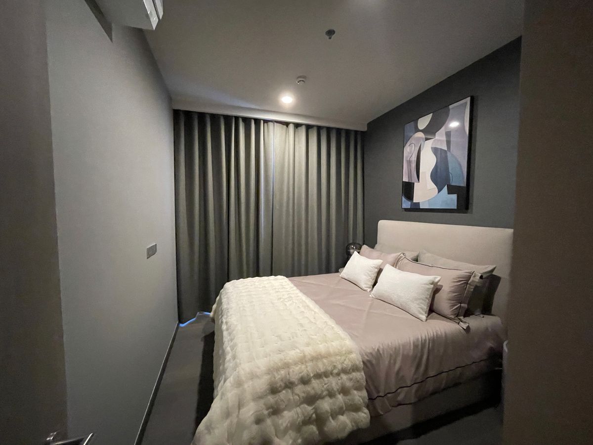 For SaleCondoKhlongtoei, Kluaynamthai : Luxury Luxury Condo for sale, Rama 4 Road, near MRT Khlong Toei 0 m. Condo Condo Park, 27th floor, size 101.68 sq.m., 3 bedrooms, 3 bathrooms, near Chalerm Mahanakorn Expressway. With a 5 -star service from Dusit Hotel