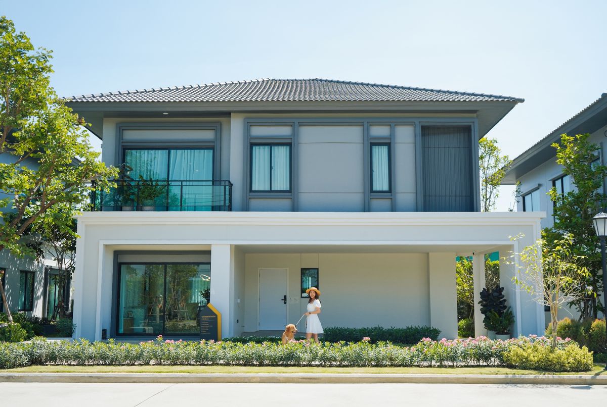 ขายบ้านบางนา แบริ่ง ลาซาล : ขายบ้านตัวอย่าง พร้อมเฟอร์ยกหลัง🏡รีบด่วนๆ มีแค่ 2 หลังเท่านั้น📍