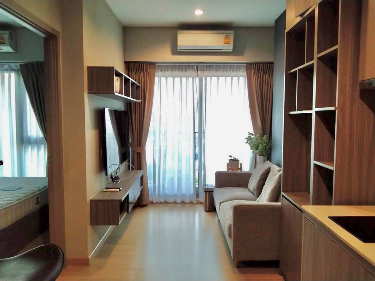 For RentCondoOnnut, Udomsuk : Urgent ❗️ available for rent. Condo. Whizdom Connect Sukhumvit Interested in adding LINE @jhrproperty.