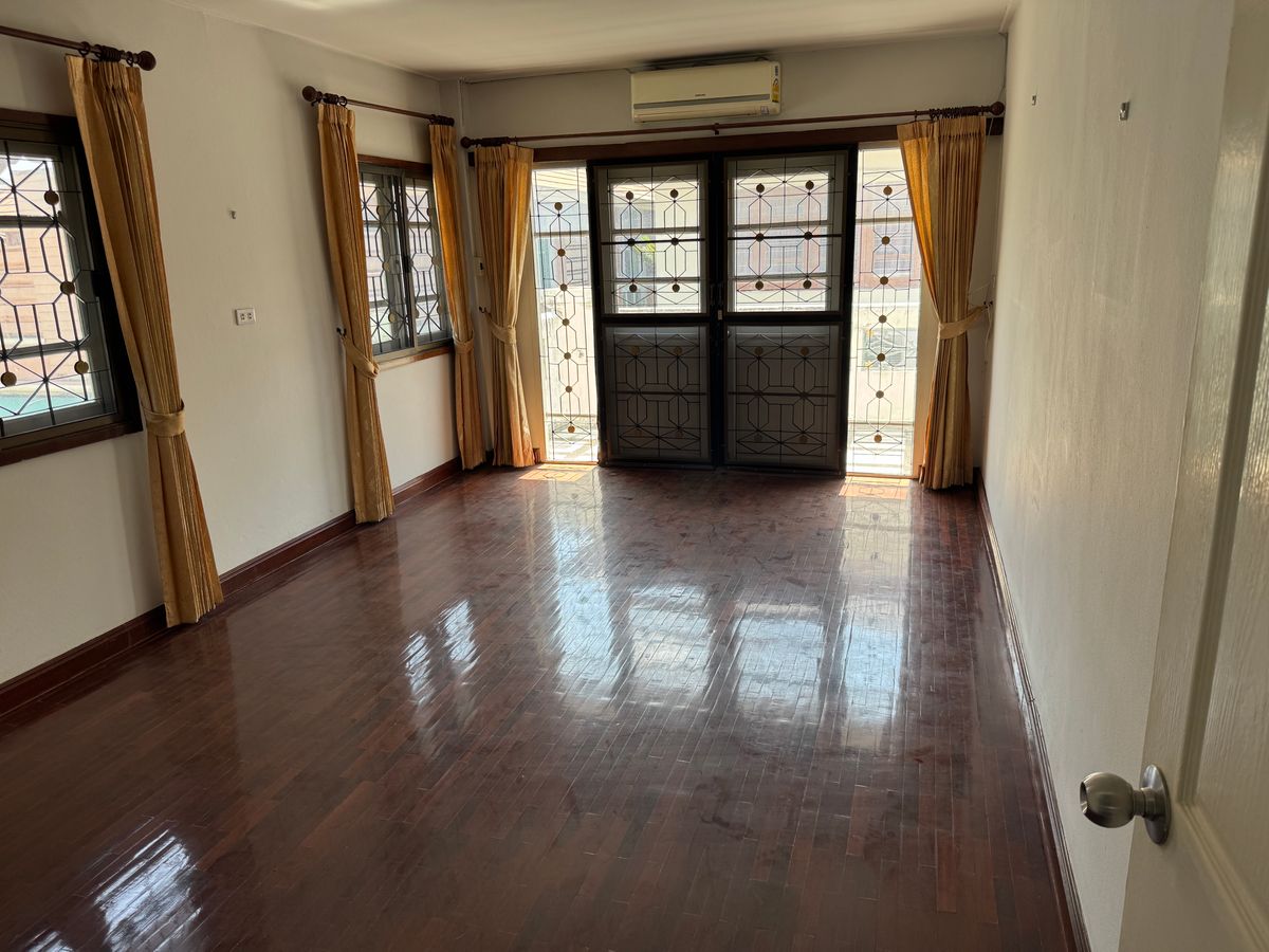 For SaleHouseMin Buri, Romklao : 2 storey detached house for sale, Perfect Place, Ramkhamhaeng 64, big house, beautiful, interested in Atline.@841QLNR