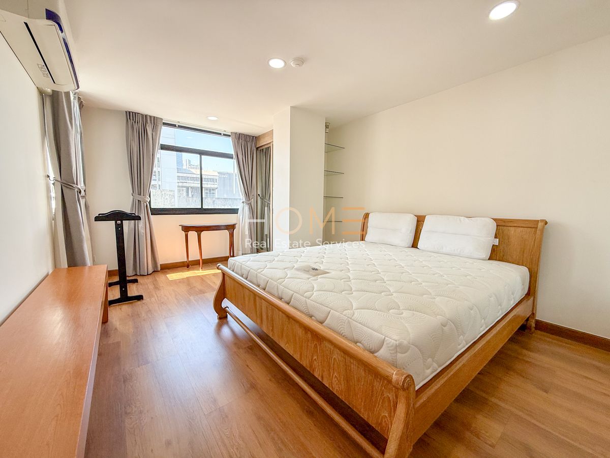 ขายคอนโดสีลม ศาลาแดง บางรัก : Green Point Silom / 2 Bedrooms (FOR SALE), กรีนพอยท์ สีลม / 2 ห้องนอน (ขาย) DO595