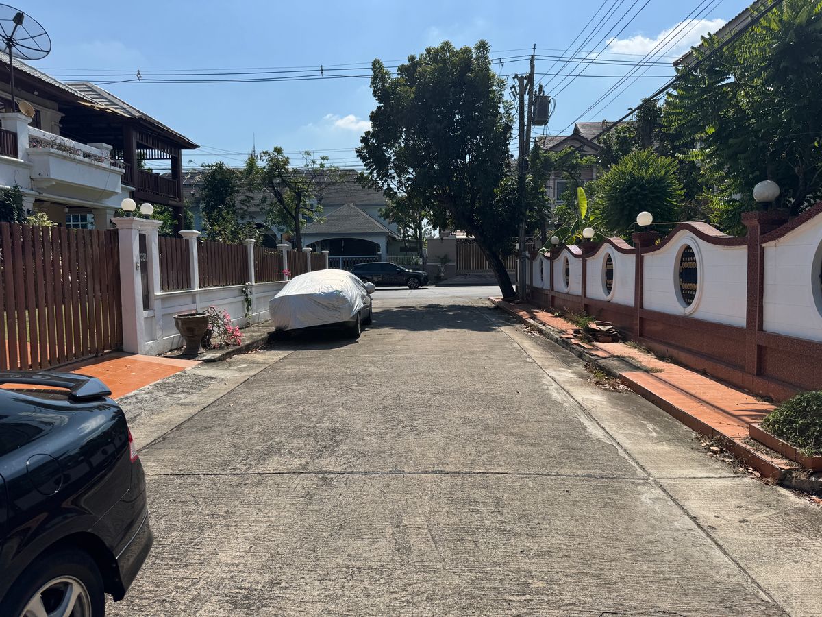 For SaleHouseMin Buri, Romklao : 2 storey detached house for sale, Perfect Place, Ramkhamhaeng 64, big house, beautiful, interested in Atline.@841QLNR