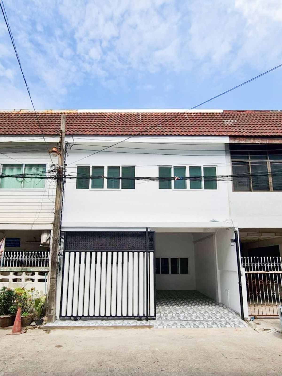 ขายทาวน์โฮมสะพานควาย จตุจักร : ทาวน์เฮ้าส์ อินทามระ 55 / 3 ห้องนอน (ขาย), Townhouse Intamara 55 / 3 Bedrooms (FOR SALE) MEAW614