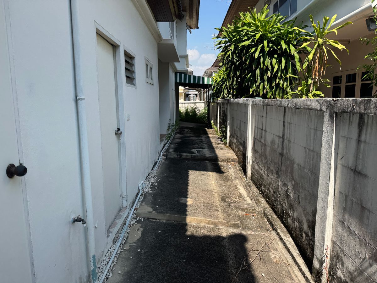 For SaleHouseMin Buri, Romklao : 2 storey detached house for sale, Perfect Place, Ramkhamhaeng 64, big house, beautiful, interested in Atline.@841QLNR