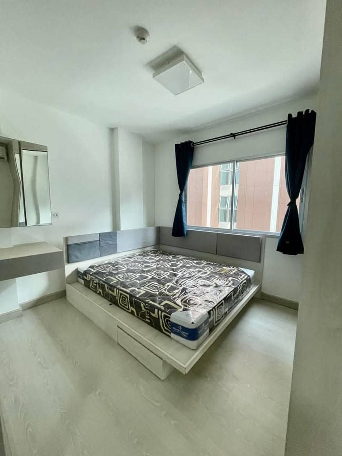 For SaleCondoRama 2, Bang Khun Thian : Urgent sale 🔥 The Niche ID Rama 2 Phase3 🔥 On the main road, convenient to travel, furniture and complete electrical appliances (PS62995)