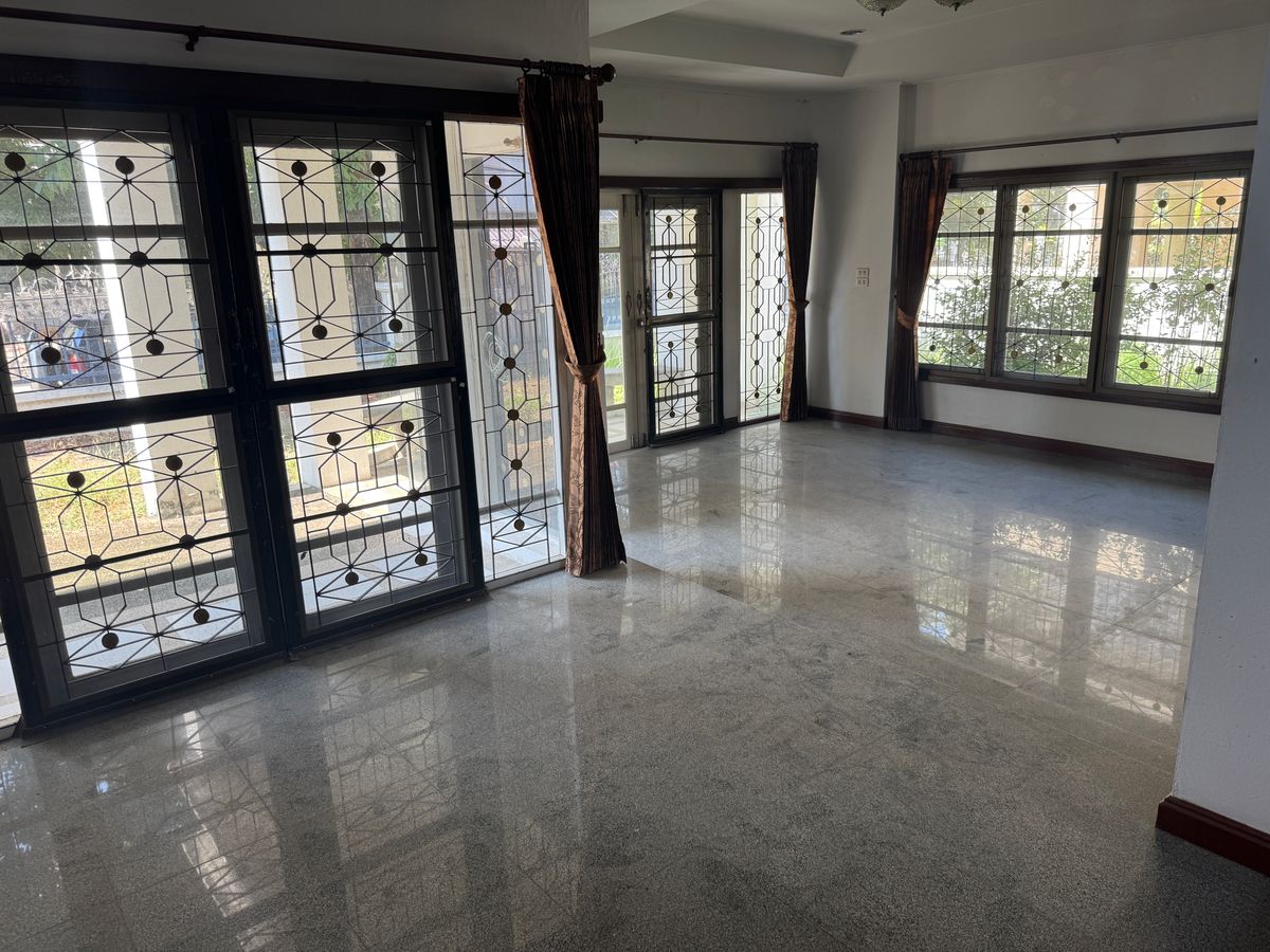 For SaleHouseMin Buri, Romklao : 2 storey detached house for sale, Perfect Place, Ramkhamhaeng 64, big house, beautiful, interested in Atline.@841QLNR