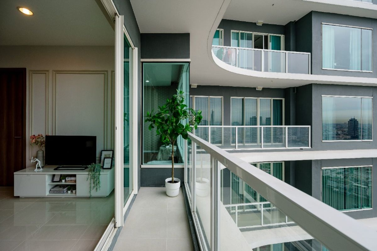 ขายคอนโดสาทร นราธิวาส : Menam Residences Condominium คอนโดวิวโค้งแม่น้ำเจ้าพระยา ใจกลางเจริญกรุง 