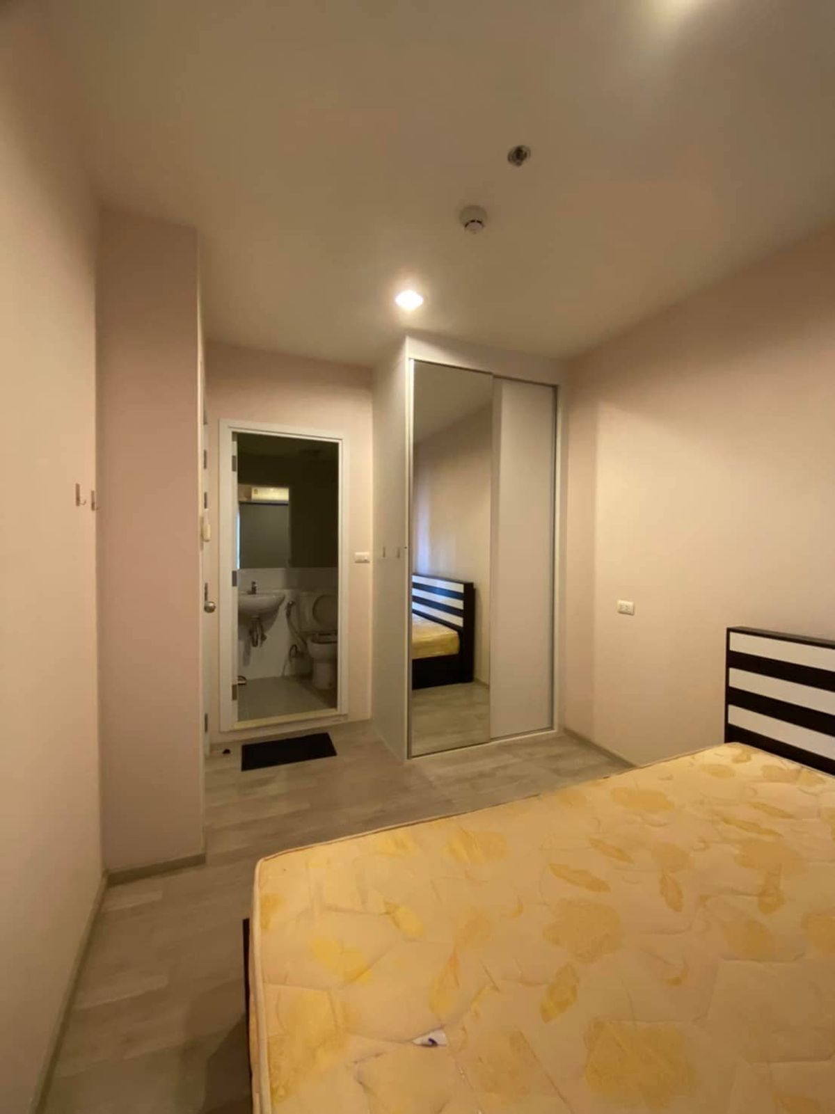 ขายคอนโดนนทบุรี บางใหญ่ บางบัวทอง : ขายด่วน 🔥 Plum Condo Central Station Phase 2 🔥 เฟอร์นิเจอร์ และ เครื่องใช้ไฟฟ้าครบ ใกล้ MRT สามแยกบางใหญ่(PS63089)