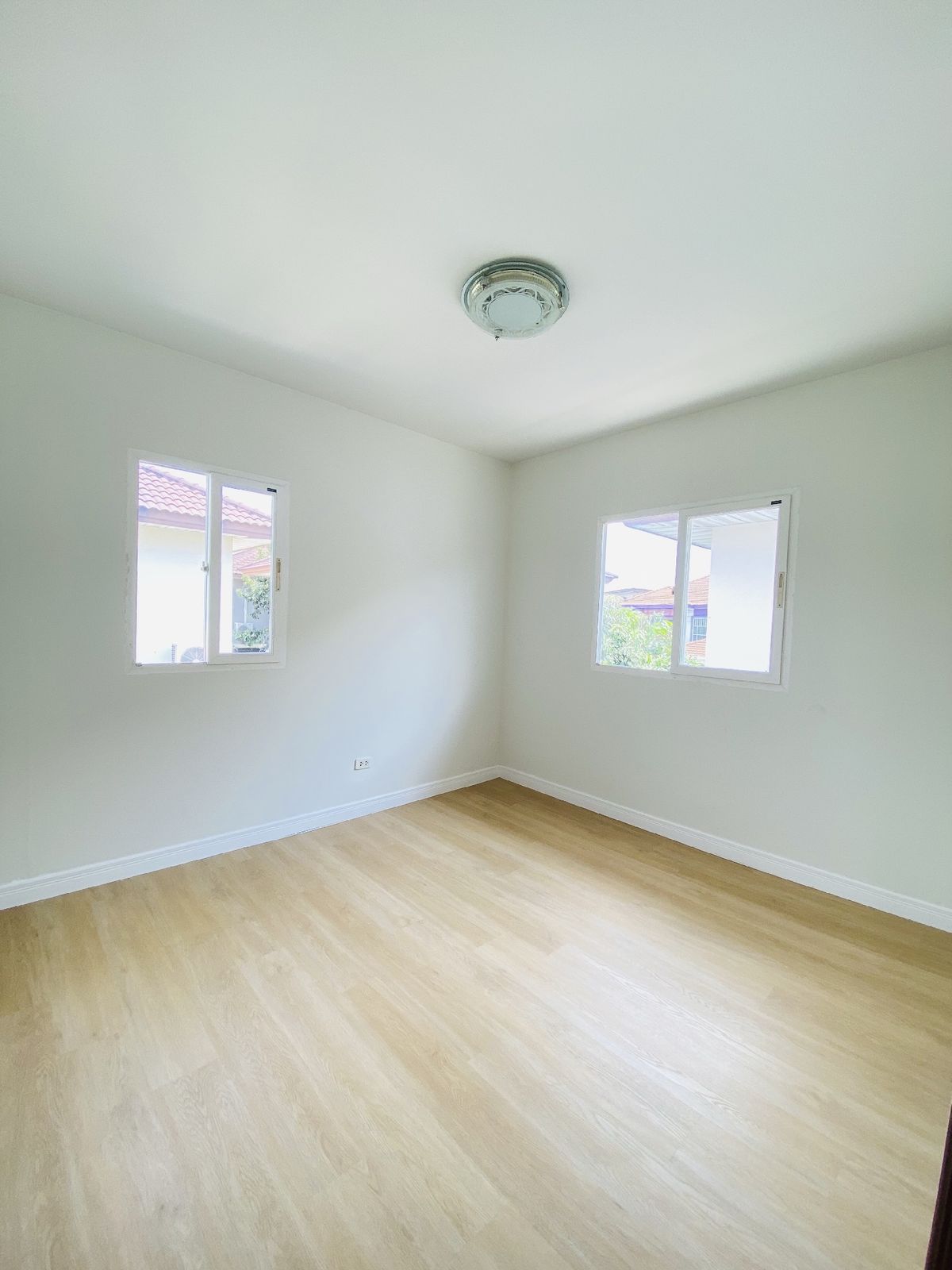 ขายบ้านนนทบุรี บางใหญ่ บางบัวทอง : พฤกษาวิลเลจ 11 ราชพฤกษ์-รัตนาธิเบศร์ บ้านเดี่ยว ขนาด 61 ตรว.  มีห้องนอนชั้นล่าง พฤกษาวิลเลจ 11 ราชพฤกษ์-รัตนาธิเบศร์