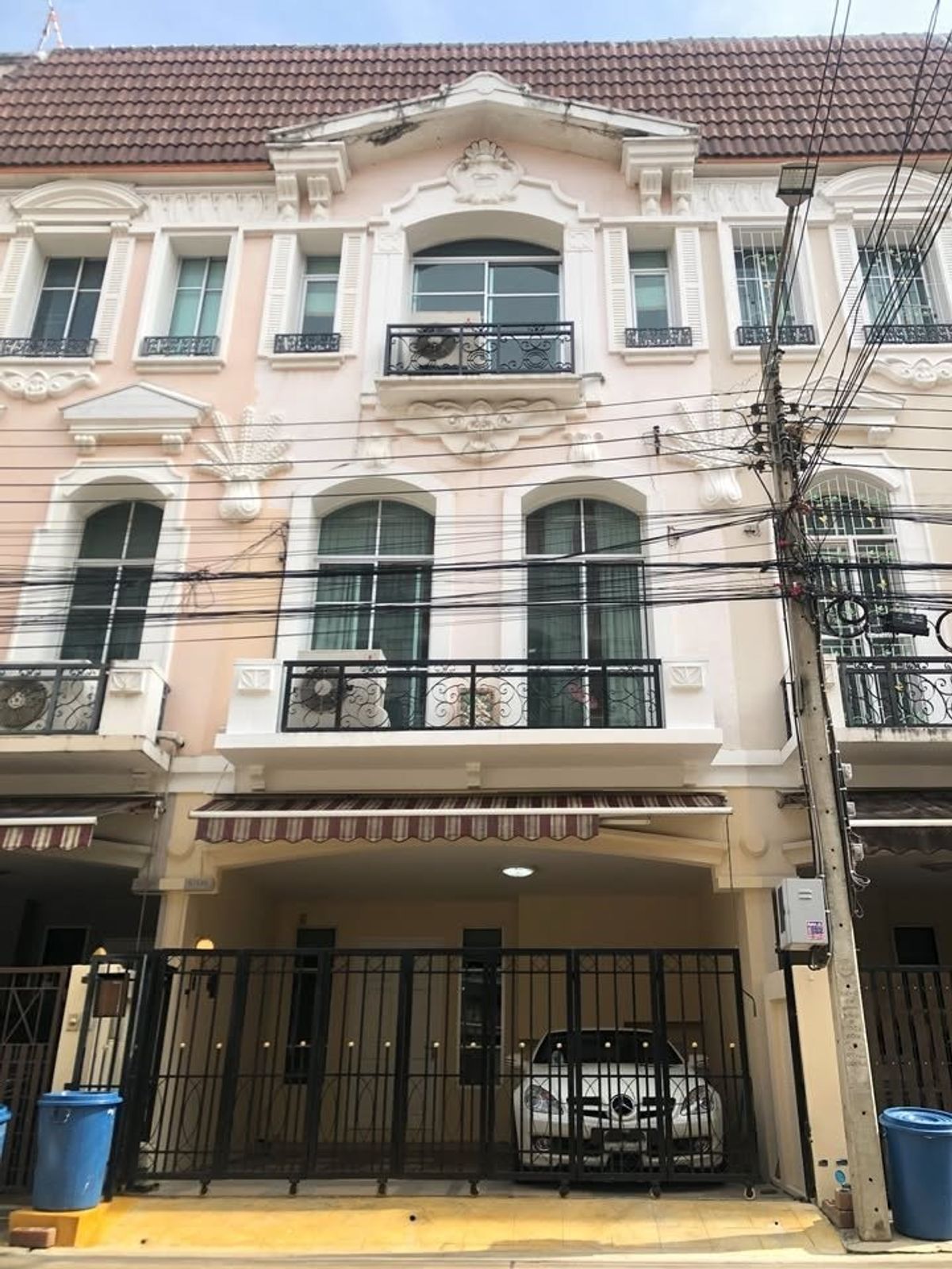 For RentTownhomeKasetsart, Ratchayothin : Baan Klang Monte-Carlo, Montinic Carlo house