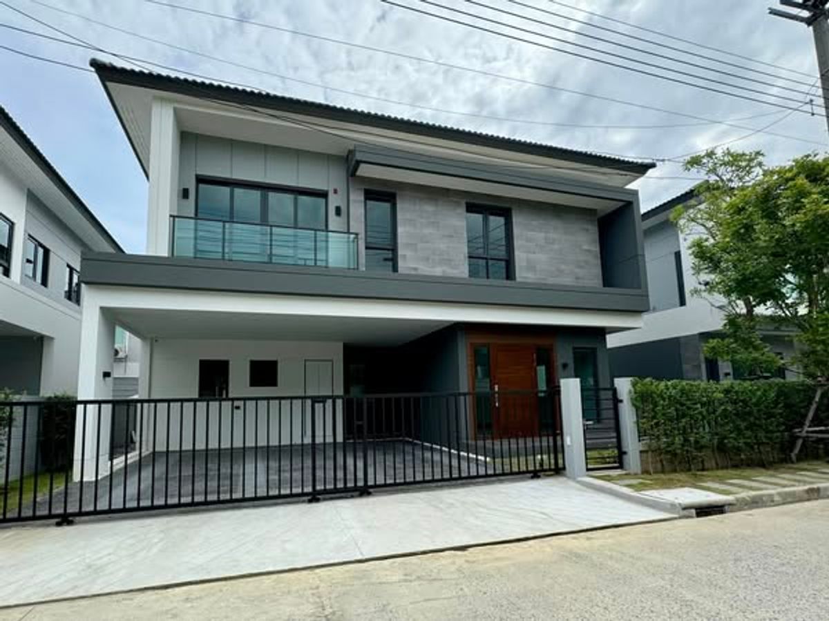 For RentHouseBangna, Bearing, Lasalle : RL-090 gives the City Bangna single house, 65.8 sq.w., beautiful view.