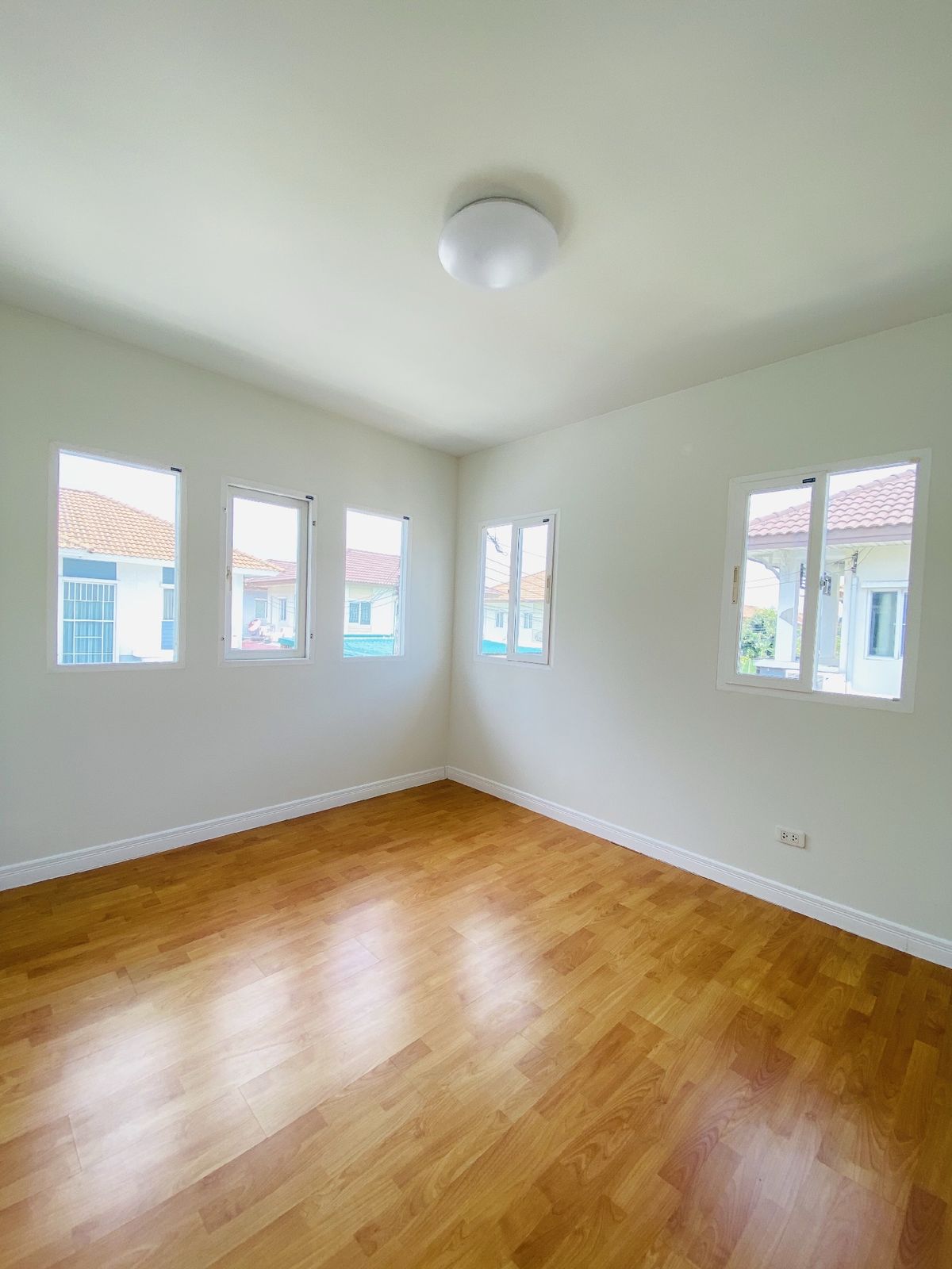 ขายบ้านนนทบุรี บางใหญ่ บางบัวทอง : พฤกษาวิลเลจ 11 ราชพฤกษ์-รัตนาธิเบศร์ บ้านเดี่ยว ขนาด 61 ตรว.  มีห้องนอนชั้นล่าง พฤกษาวิลเลจ 11 ราชพฤกษ์-รัตนาธิเบศร์