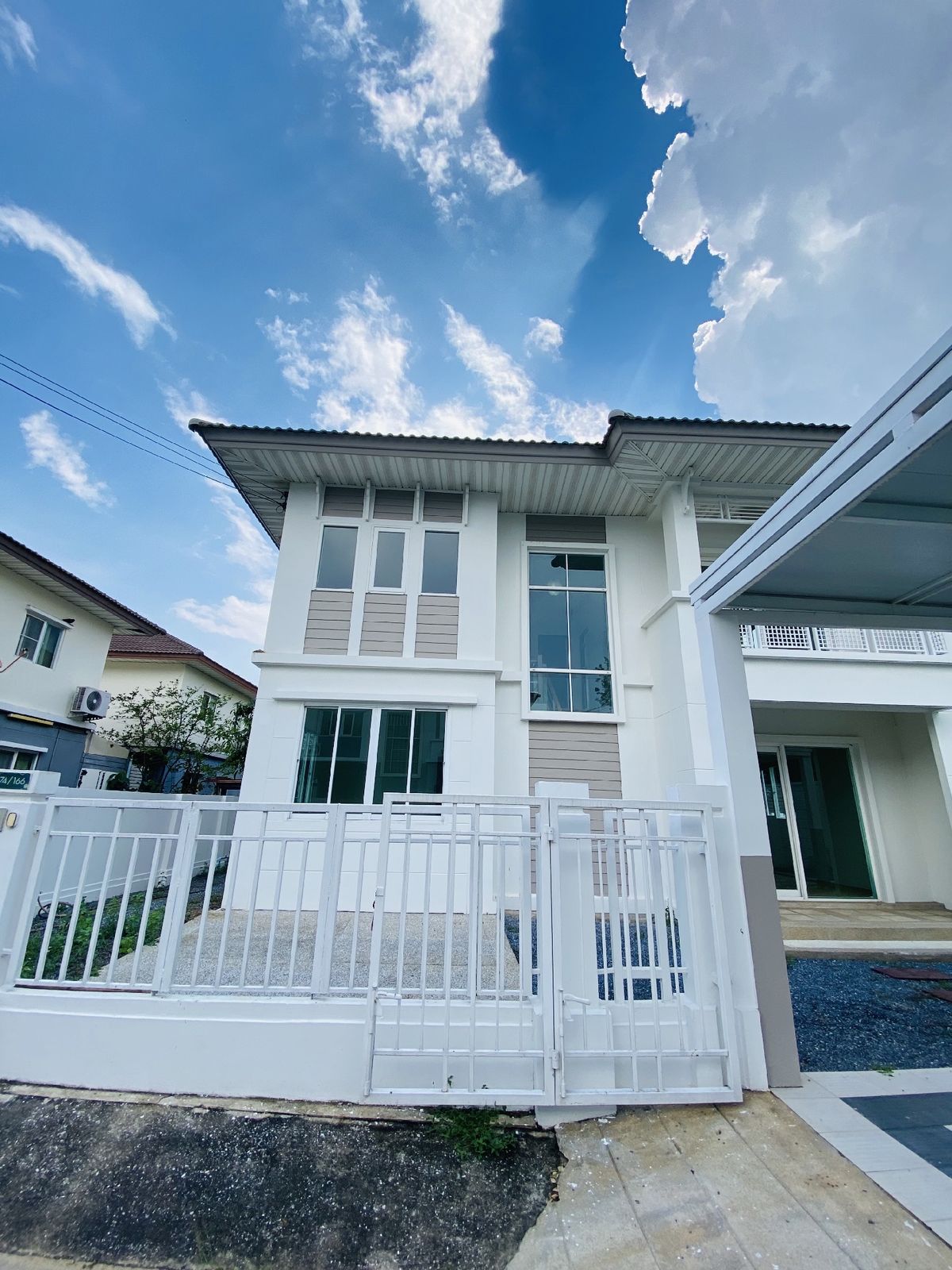 For SaleHouseNonthaburi, Bang Yai, Bangbuathong : #Sold in a single house, size 61 sq. Wah. There is a bedroom on the ground floor, Pruksa Village 11, Ratchaphruek-Rattanathibet.