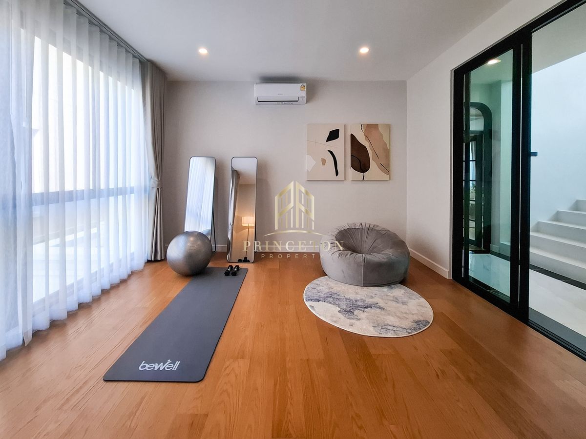 HousePattanakan, Srinakarin : Sell ​​or rent a luxury house, Saint, Royal Krungthep Kreetha 📌 092-4252445