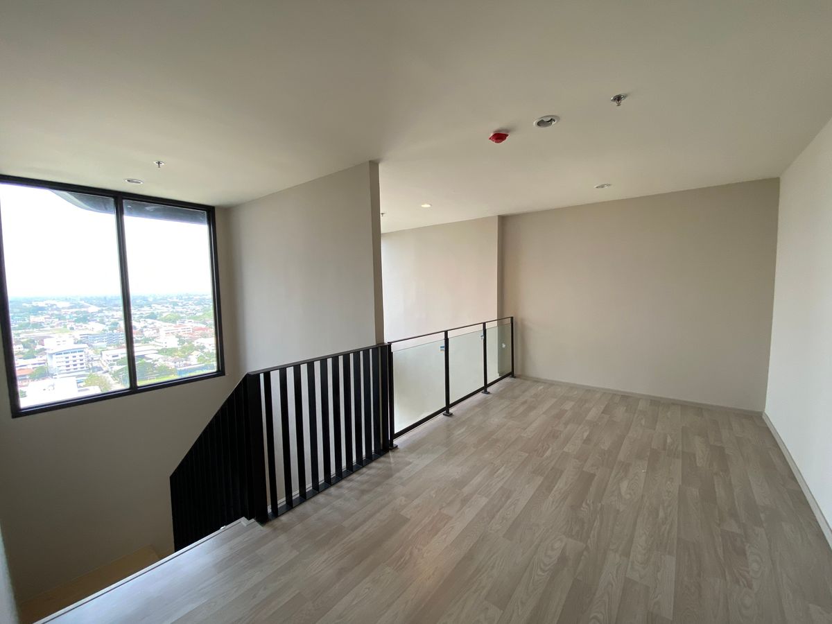 For SaleCondoBangna, Bearing, Lasalle : Condo for sale, ID Omobi, Sukhumvit East Point, Floor 30, Usable area 51.85 sq.m., 1 bedroom function, 1 bathroom, wide room, convenient to travel to Sukhumvit Road, near BTS Bangna 250 meters.
