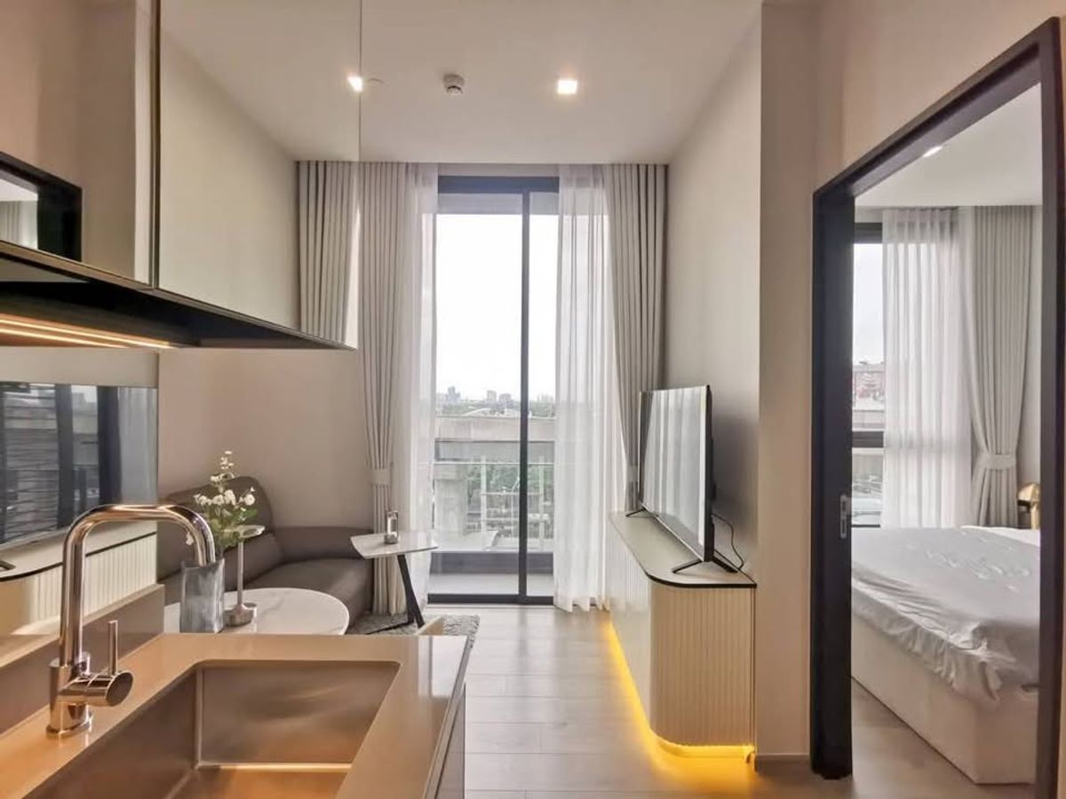 ให้เช่าคอนโดลาดพร้าว เซ็นทรัลลาดพร้าว : ให้เช่า The Crest Park Residences ราคา 30,000 บาท [MKr250306]