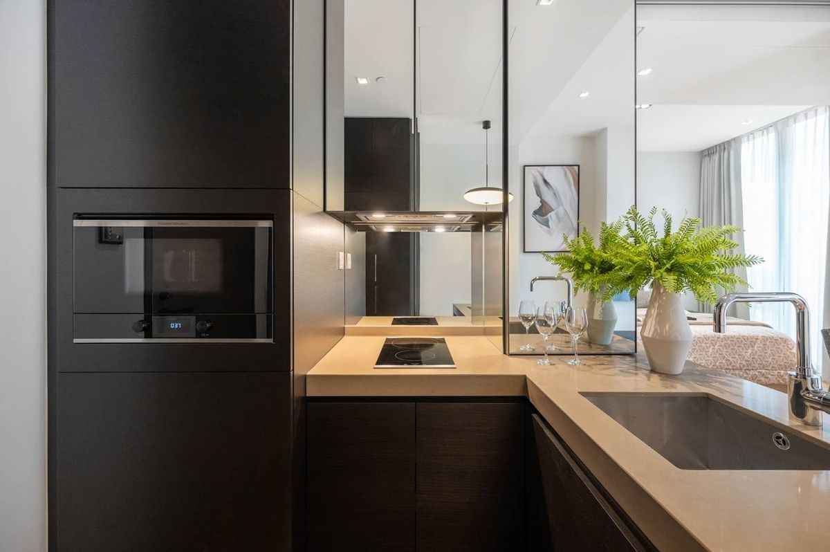 ให้เช่าคอนโดวิทยุ ชิดลม หลังสวน : คอนโด 28 Chidlom ห้องสวย เฟอร์นิเจอร์ครบ พร้อมเช่าอยู่