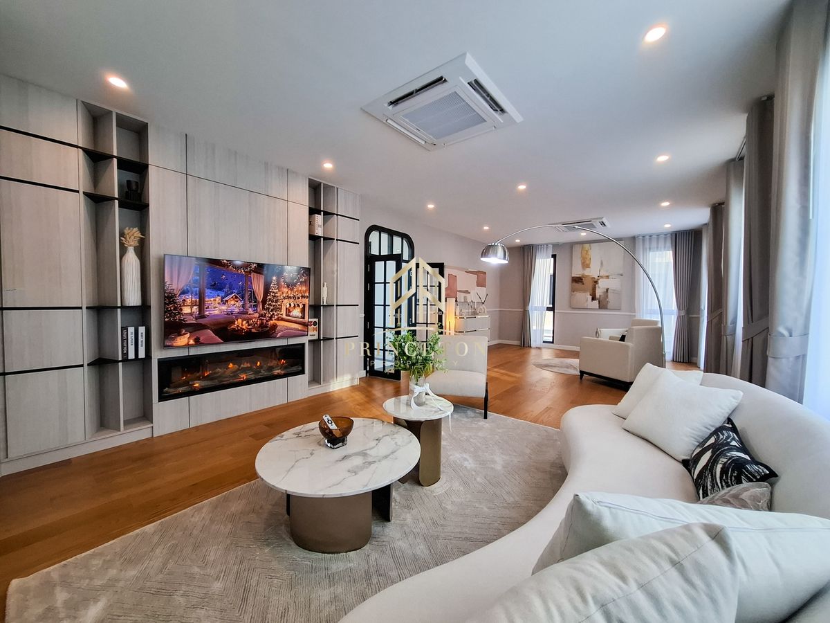 HousePattanakan, Srinakarin : Sell ​​or rent a luxury house, Saint, Royal Krungthep Kreetha 📌 092-4252445