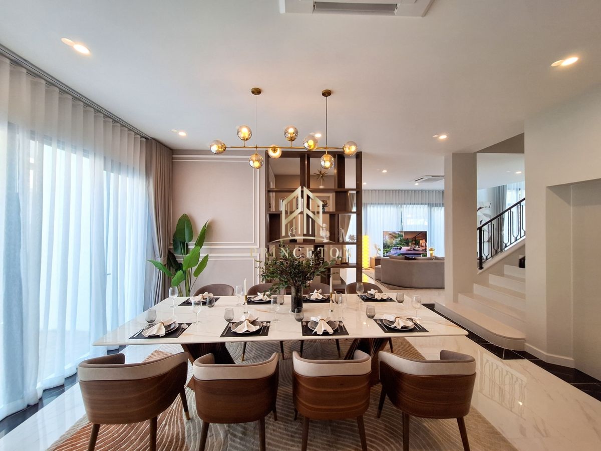 HousePattanakan, Srinakarin : Sell ​​or rent a luxury house, Saint, Royal Krungthep Kreetha 📌 092-4252445