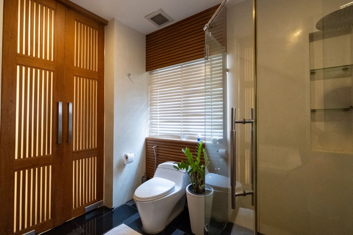 ขายบ้านรามคำแหง หัวหมาก : ✨ขายบ้านเดี่ยว 3ชั้นรีโนเวทใหม่ ที่ Baan Issara Rama9 4+2 ห้องนอน ขนาด 344ตรม. เฟอร์นิเจอครบ ย่านรามคำแหง  ใกล้ราชมังกีฬาสถาน 