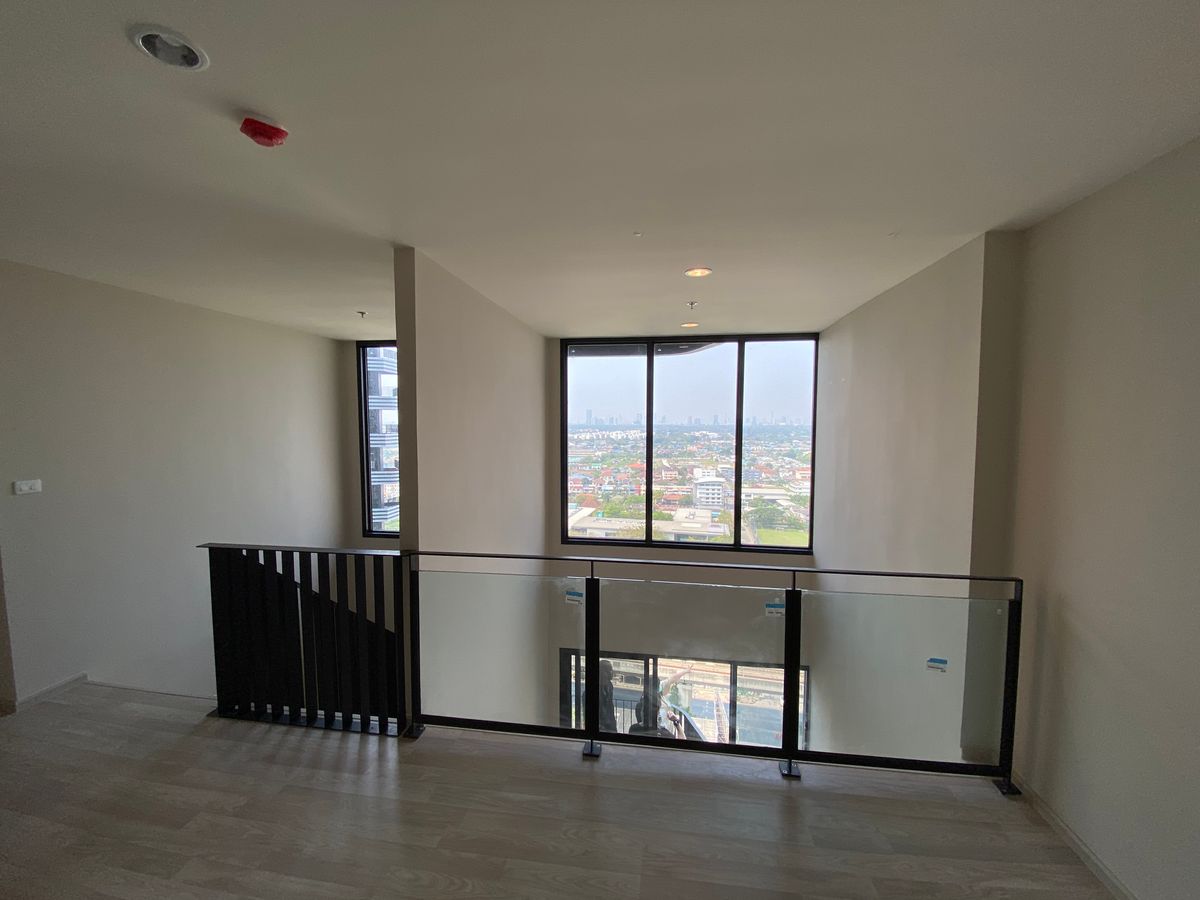 For SaleCondoBangna, Bearing, Lasalle : Condo for sale, ID Omobi, Sukhumvit East Point, Floor 30, Usable area 51.85 sq.m., 1 bedroom function, 1 bathroom, wide room, convenient to travel to Sukhumvit Road, near BTS Bangna 250 meters.