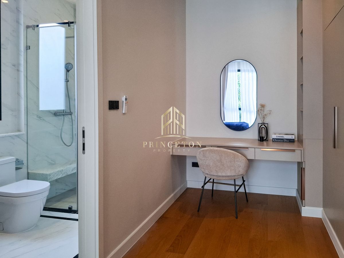 HousePattanakan, Srinakarin : Sell ​​or rent a luxury house, Saint, Royal Krungthep Kreetha 📌 092-4252445