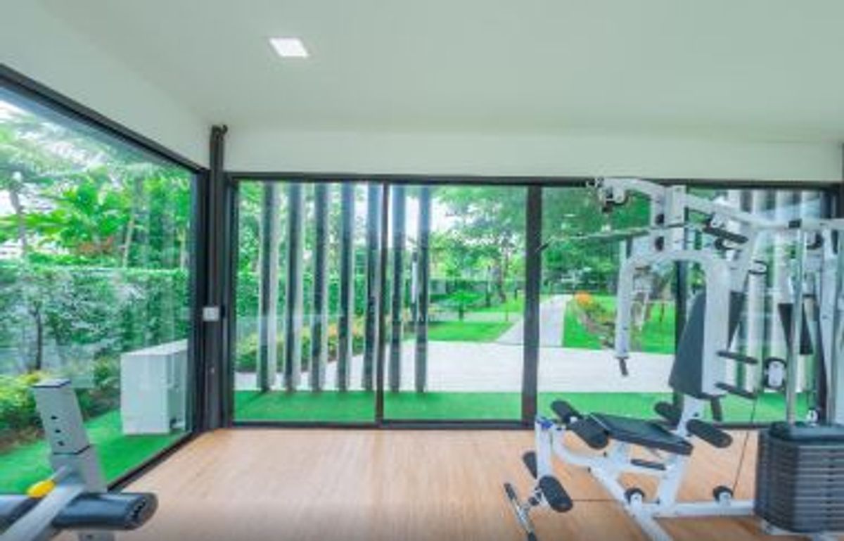 For SaleTownhomeLadkrabang, Suwannaphum Airport : Cheapest! House for sale, PATIO Ladkrabang-Motorway, Patio Ladkrabang-Motorway, near Suvarnabhumi Airport, 2-story townhome, special price, area 118 sq m., 3 bedrooms, beautiful house, ready to move in, good location, next to the main road, near the marke