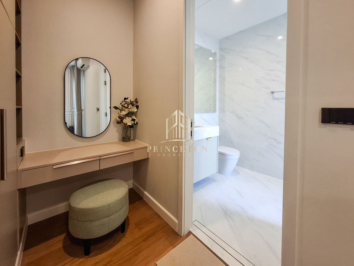 HousePattanakan, Srinakarin : Sell ​​or rent a luxury house, Saint, Royal Krungthep Kreetha 📌 092-4252445