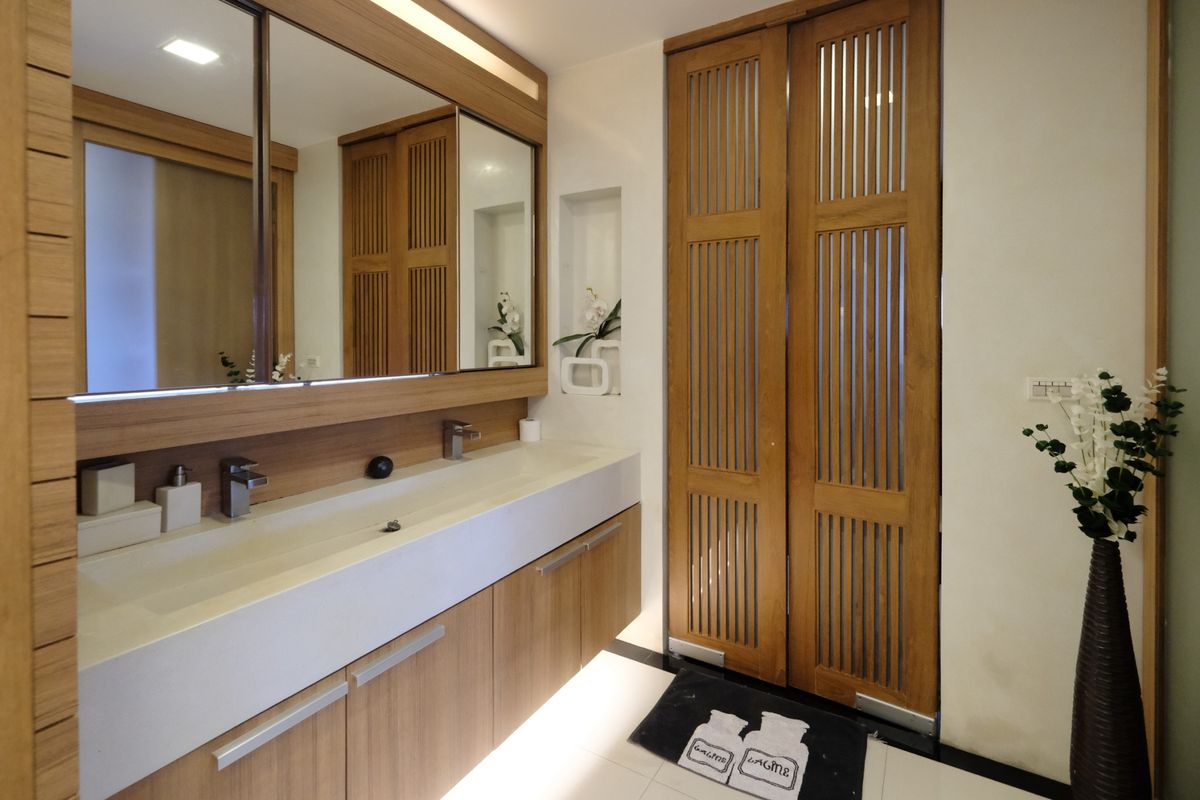 ขายบ้านรามคำแหง หัวหมาก : ✨ขายบ้านเดี่ยว 3ชั้นรีโนเวทใหม่ ที่ Baan Issara Rama9 4+2 ห้องนอน ขนาด 344ตรม. เฟอร์นิเจอครบ ย่านรามคำแหง  ใกล้ราชมังกีฬาสถาน 