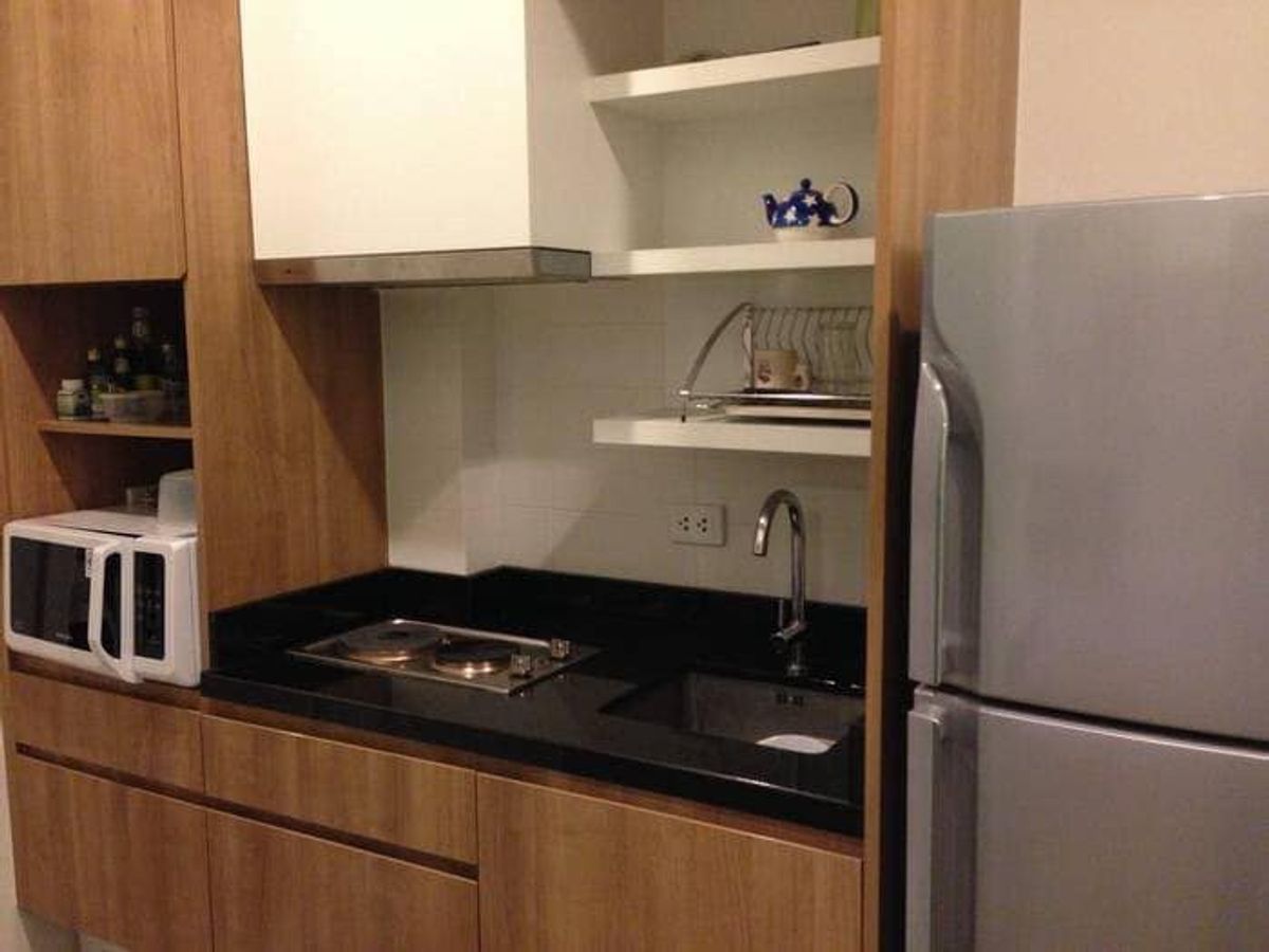 ขายคอนโดอ่อนนุช อุดมสุข : ขายด่วน 🔥 Blocs 77 🔥 เดินทางสะดวกใกล้รถไฟฟ้าบีทีเอสและจุดขึ้นลงทางด่วน  (PS63596)