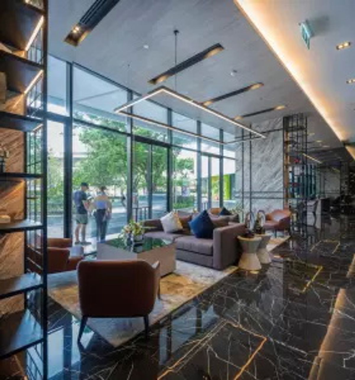 For SaleCondoBangna, Bearing, Lasalle : Condo for sale, ID Omobi, Sukhumvit East Point, 8th floor, usable area 84.22 sq.m., 3 bedrooms, 2 bathrooms, beautiful rooms, beautiful views, convenient to travel next to Sukhumvit Road, near BTS Bangna 250 meters.