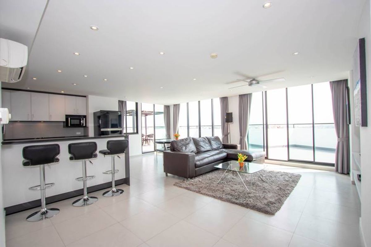 For SaleCondoChiang Mai : 3 bedroom penthouse, complete, worth the Condo seven, 800 meters away from CMU, near Nimman Rd., Maya.