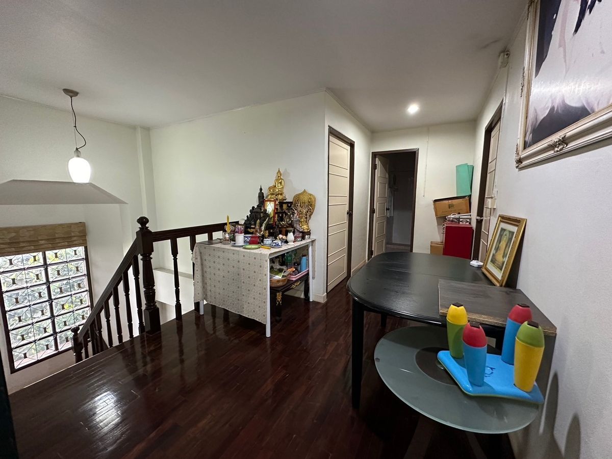 For SaleHouseMin Buri, Romklao : Thararom Park Way Home Ramkhamhaeng 150 /5 Bedrooms (Sale), Tarom Parkway Home Ramkhamhaeng 150 /5 Bedrooms (For Sale) AA303