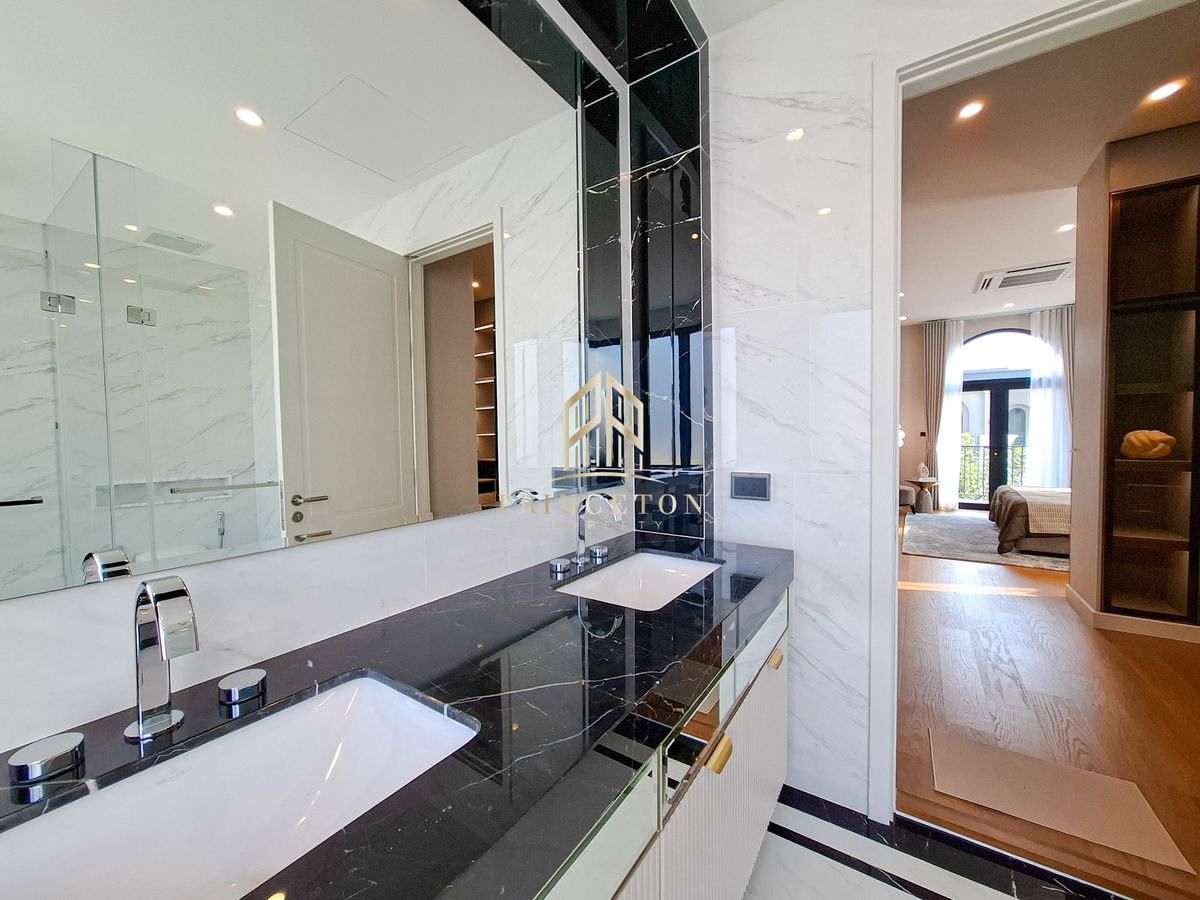 HousePattanakan, Srinakarin : Sell ​​or rent a luxury house, Saint, Royal Krungthep Kreetha 📌 092-4252445