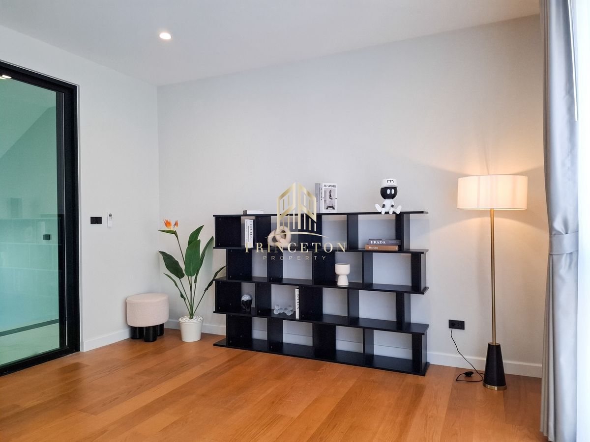 HousePattanakan, Srinakarin : Sell ​​or rent a luxury house, Saint, Royal Krungthep Kreetha 📌 092-4252445