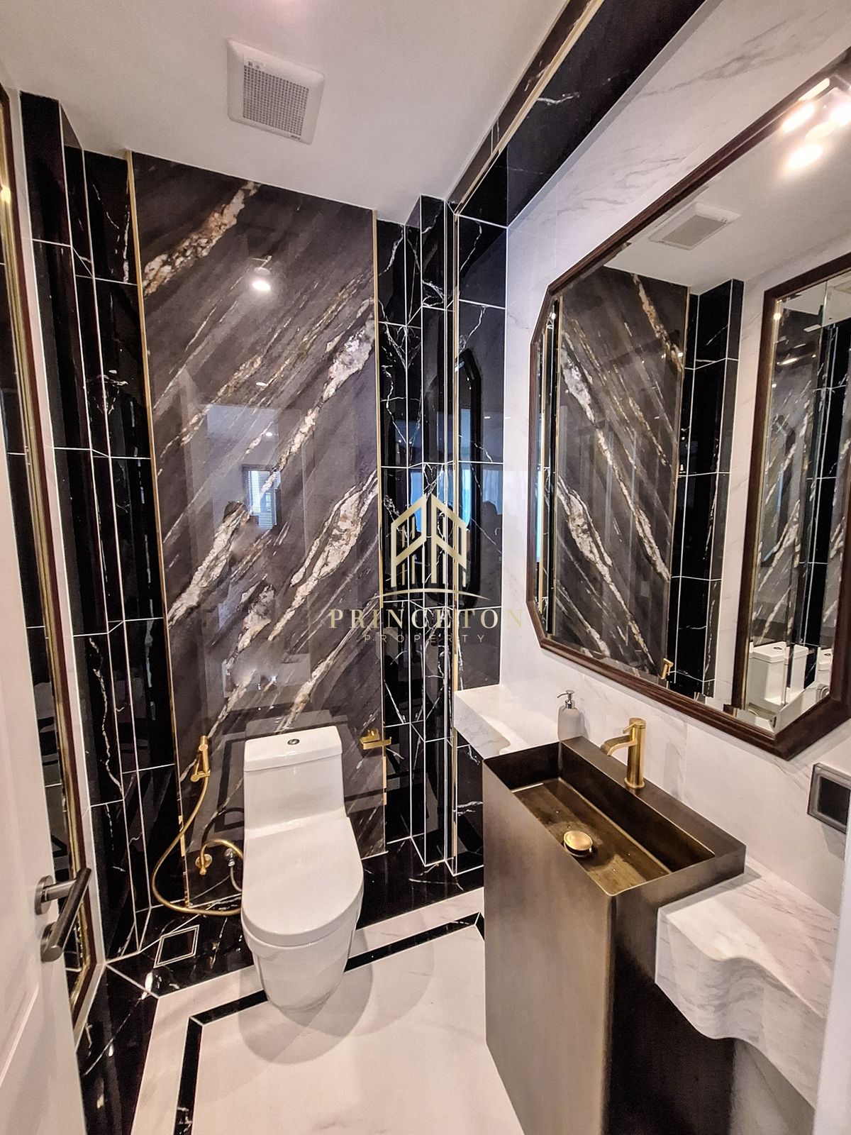 HousePattanakan, Srinakarin : Sell ​​or rent a luxury house, Saint, Royal Krungthep Kreetha 📌 092-4252445