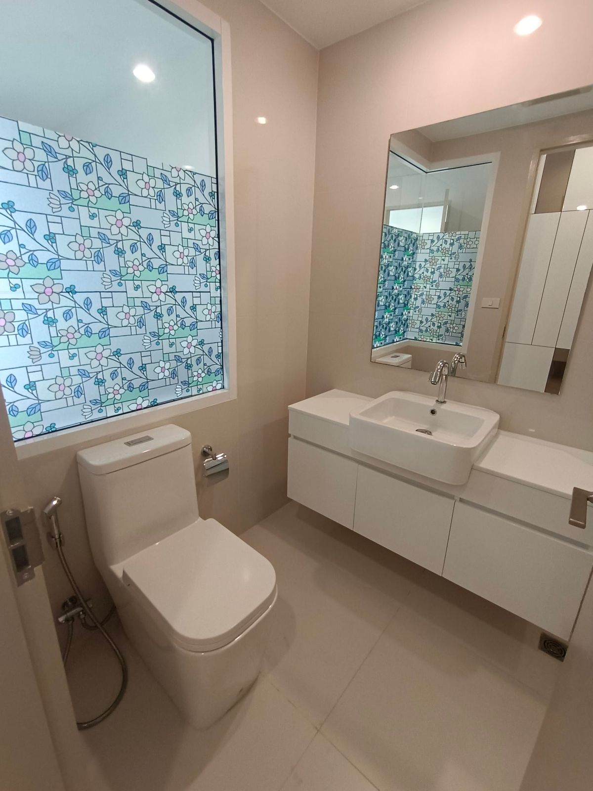 For SaleCondoRattanathibet, Sanambinna : Selling The Hotel Serviced Condo 49 sqm.