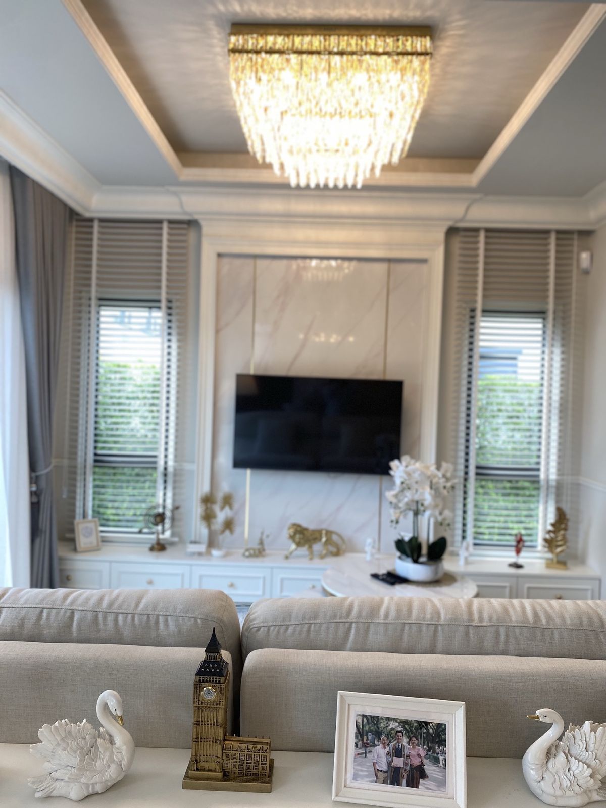 ขายบ้านลาดกระบัง สุวรรณภูมิ : สราญสิริ รามคำแหง บ้านหรู หิ้วกระเป๋าเข้าอยู่ได้เลย ที่ดิน 56 ตรว. พื้นที่ใช้สอย 184 ตรม.