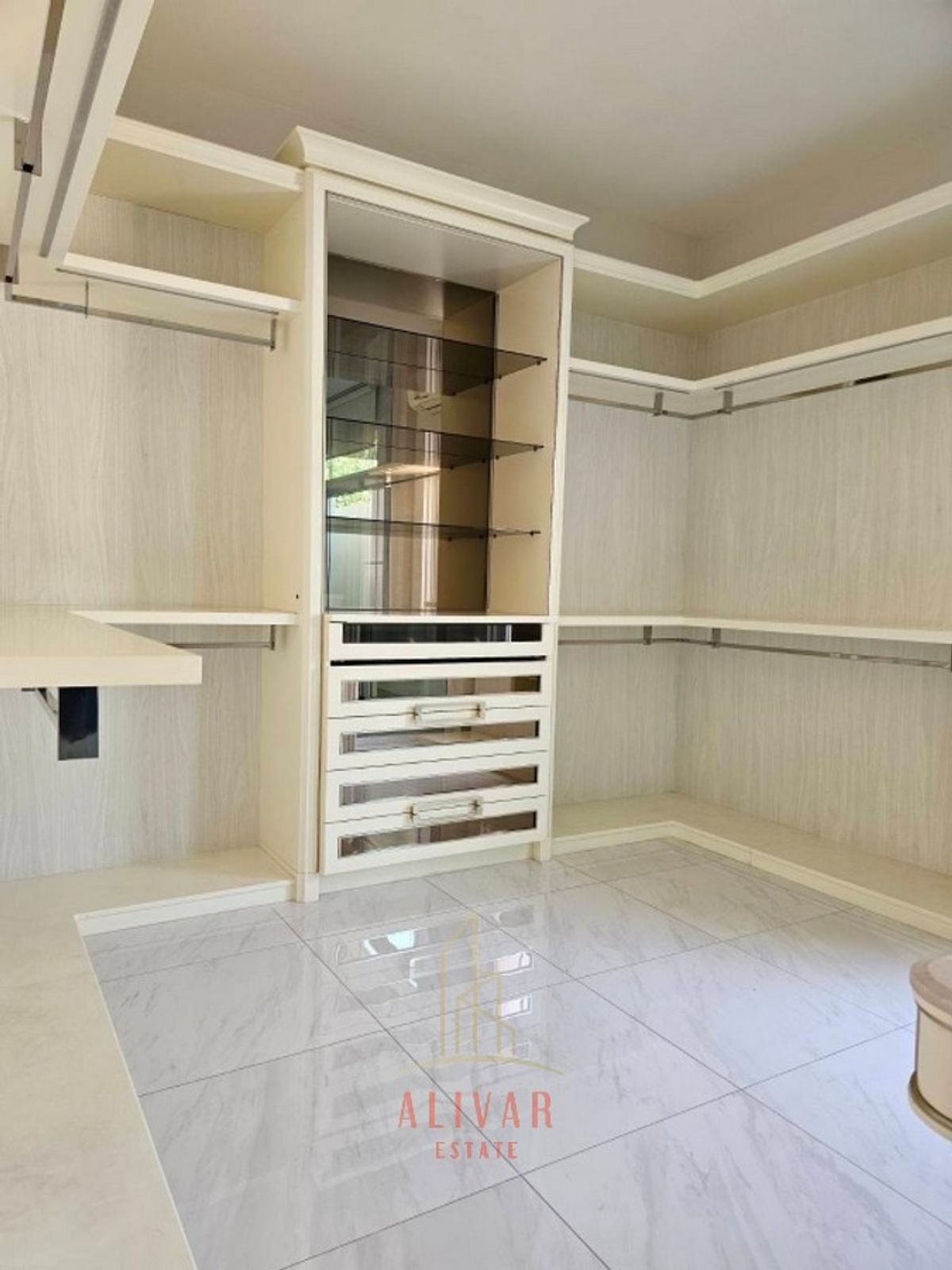 For SaleHouseBangna, Bearing, Lasalle : SH030225 2 -story house for sale, 4 bedrooms, Nantawan, Bang Na Km. 7, near Mega Bangna