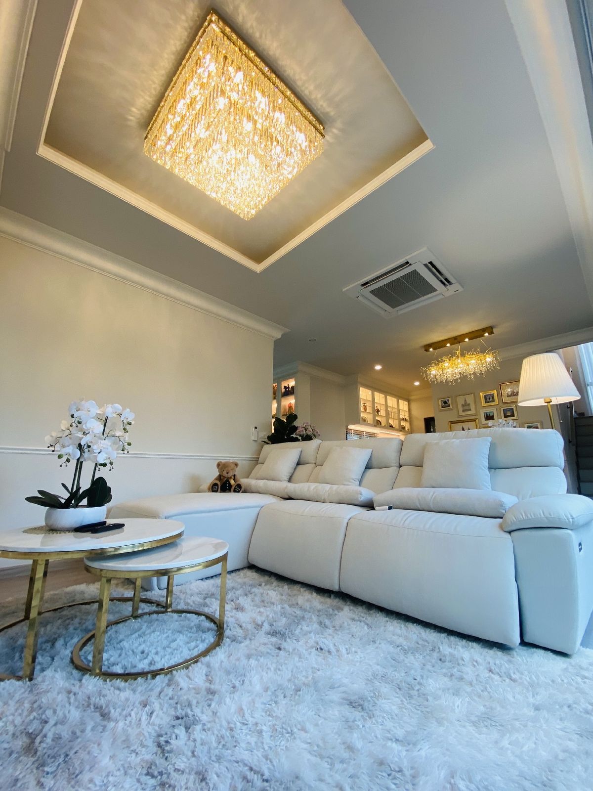 ขายบ้านลาดกระบัง สุวรรณภูมิ : สราญสิริ รามคำแหง บ้านหรู หิ้วกระเป๋าเข้าอยู่ได้เลย ที่ดิน 56 ตรว. พื้นที่ใช้สอย 184 ตรม.