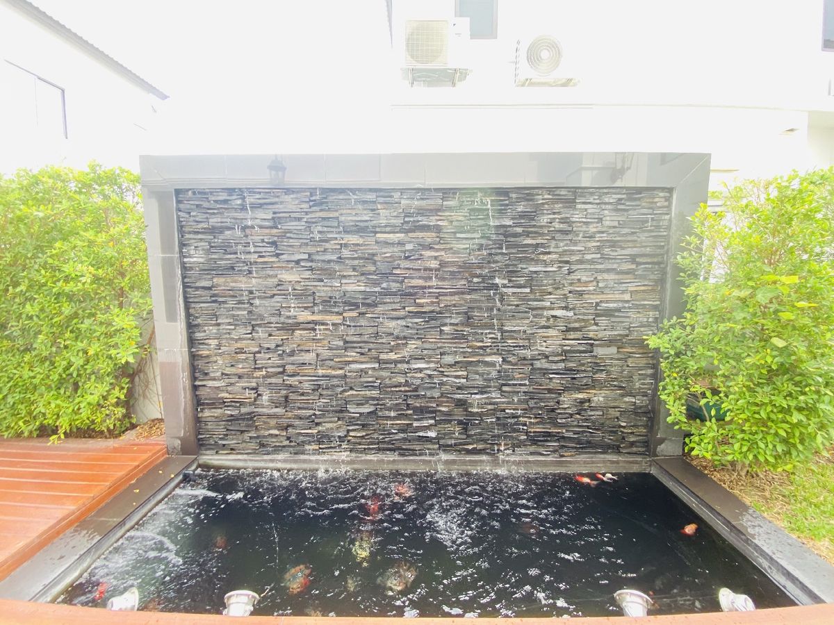 ขายบ้านลาดกระบัง สุวรรณภูมิ : สราญสิริ รามคำแหง บ้านหรู หิ้วกระเป๋าเข้าอยู่ได้เลย ที่ดิน 56 ตรว. พื้นที่ใช้สอย 184 ตรม.