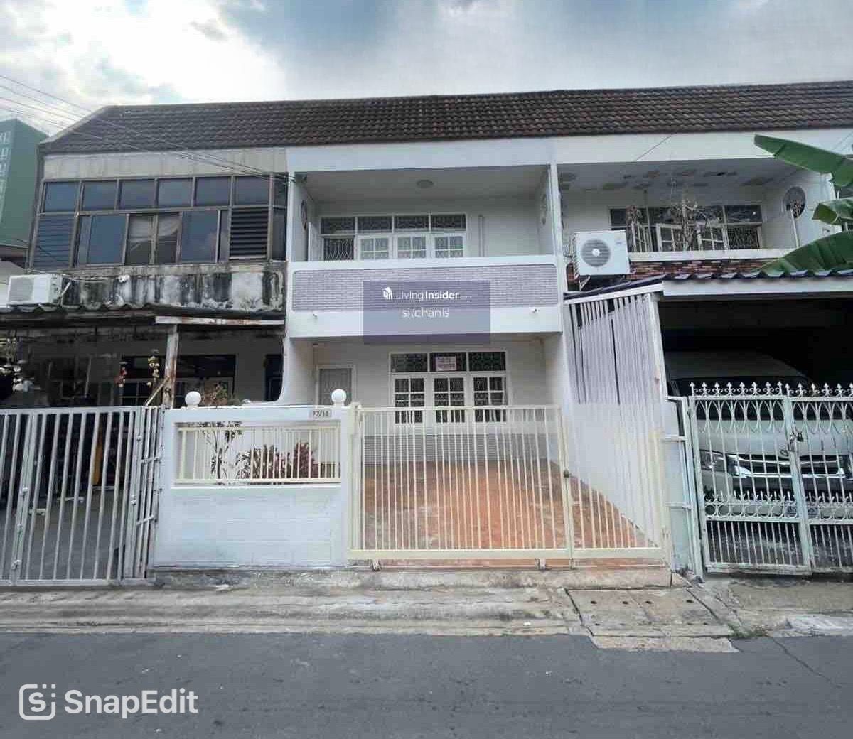For RentTownhomeSapankwai,Jatujak : 2 -storey townhouse for rent, Soi Phahonyothin 24, Soi MRT Phahonyothin 24, Soi Land, Chatuchak District, near Major Ratchayothin, near Central Ladprao, Unionmall