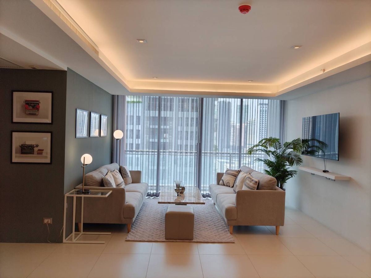 CondoSukhumvit, Asoke, Thonglor : Luxury Pet Friendly 3 Bedroom for Rent and Sale in Thonglor