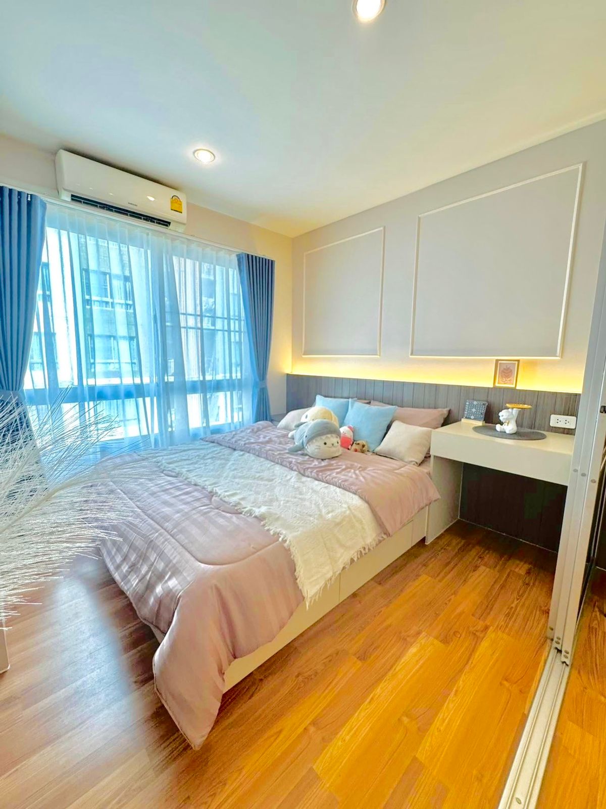 ขายคอนโดลาดกระบัง สุวรรณภูมิ : ขาย 1.35ล้าน ห้องรีโนเวทใหม่ เก็บสีใหม่ทั้งห้อง    V condo ลาดกระบัง เฟสB  ห้องทำเลทอง หน้าโครงการมี Starbuck Watson Max value  ของกิน ของใช้ ครบครัน