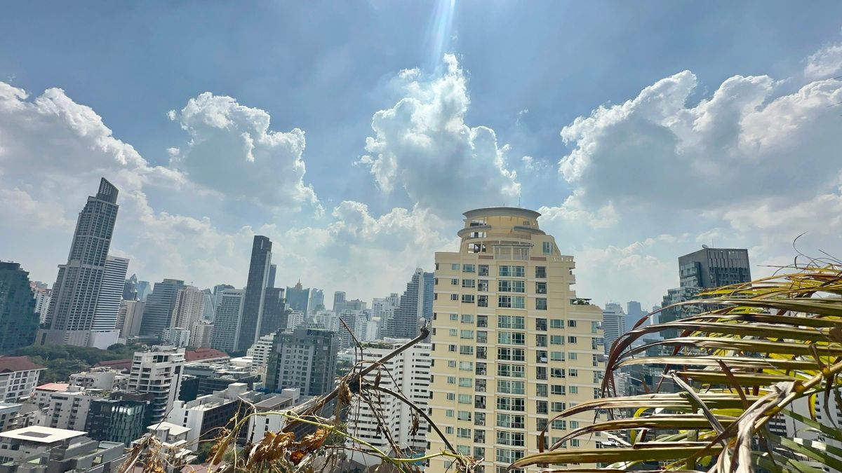 For SaleCondoNana, North Nana,Sukhumvit13, Soi Nana : For Sale Condo Kallista Manations Large Room with Balcony (S03-1995)