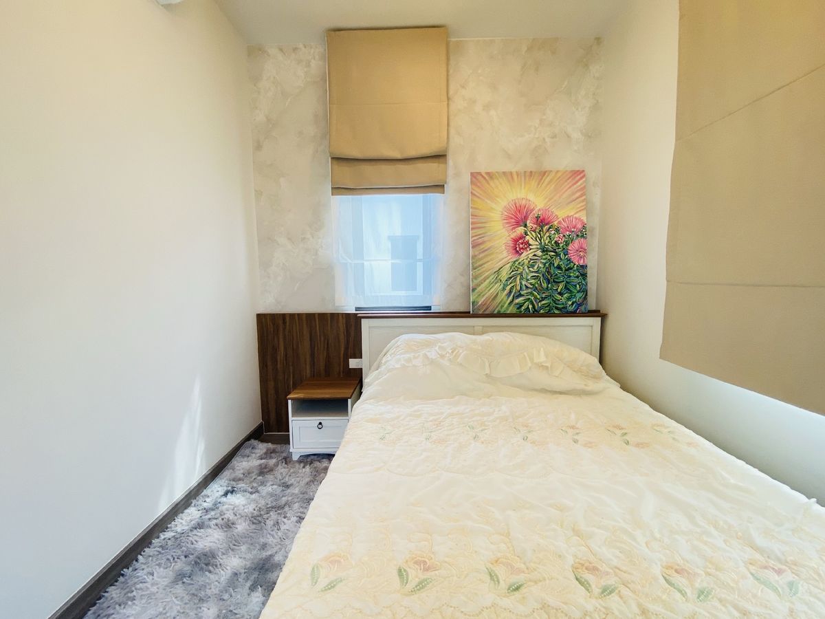 ขายบ้านลาดกระบัง สุวรรณภูมิ : สราญสิริ รามคำแหง บ้านหรู หิ้วกระเป๋าเข้าอยู่ได้เลย ที่ดิน 56 ตรว. พื้นที่ใช้สอย 184 ตรม.